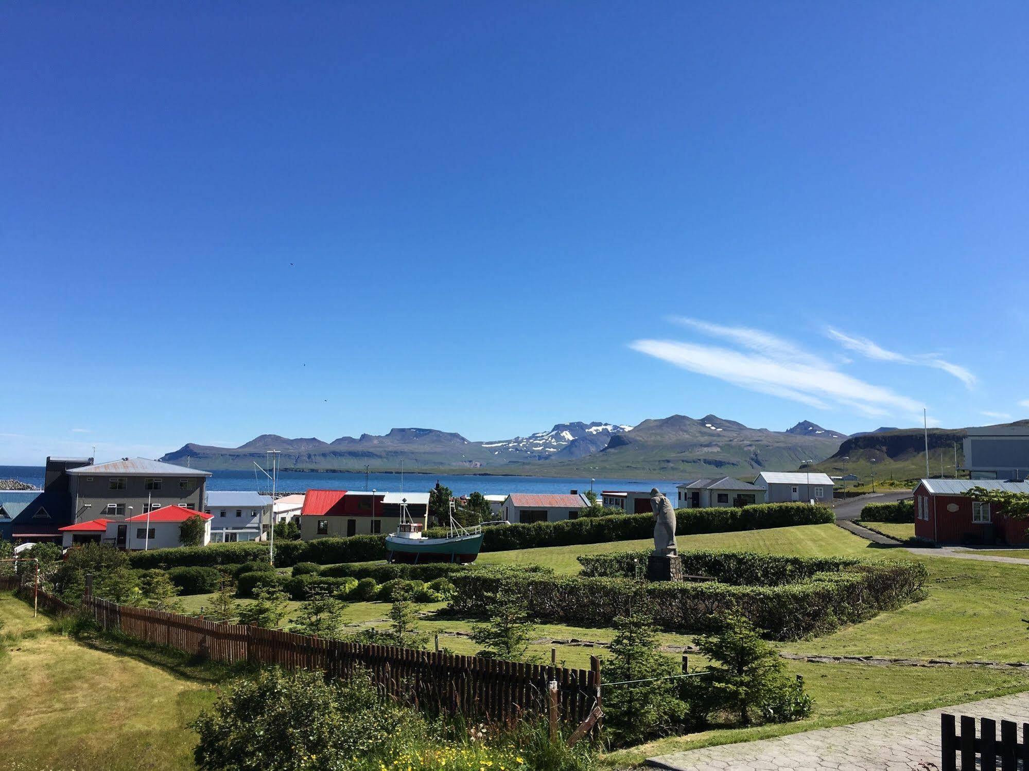 Hotel Vest Mar Olafsvik Exterior photo