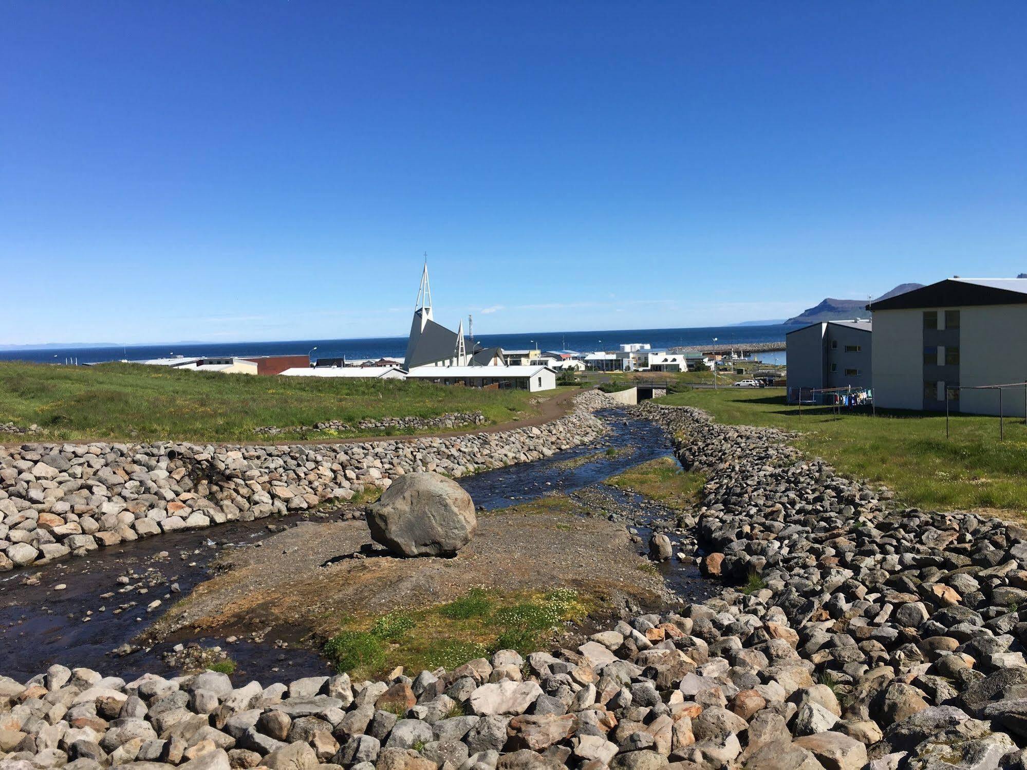 Hotel Vest Mar Olafsvik Exterior photo